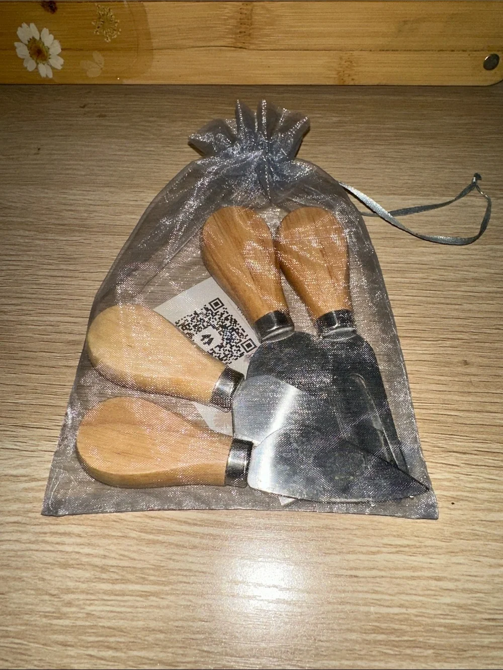 Cositas Contreras Handcrafted Floral Bamboo Charcuterie Board & Cheese Knife Set